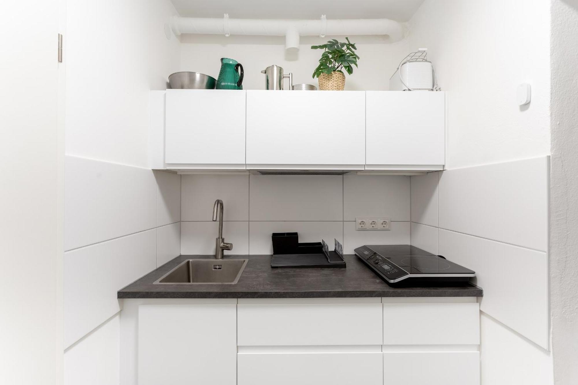 Global Living - Design I I Beamer I Kitchen I Terrace I Appartement Berlin